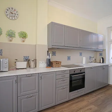 Koenigshof Апартаменты *